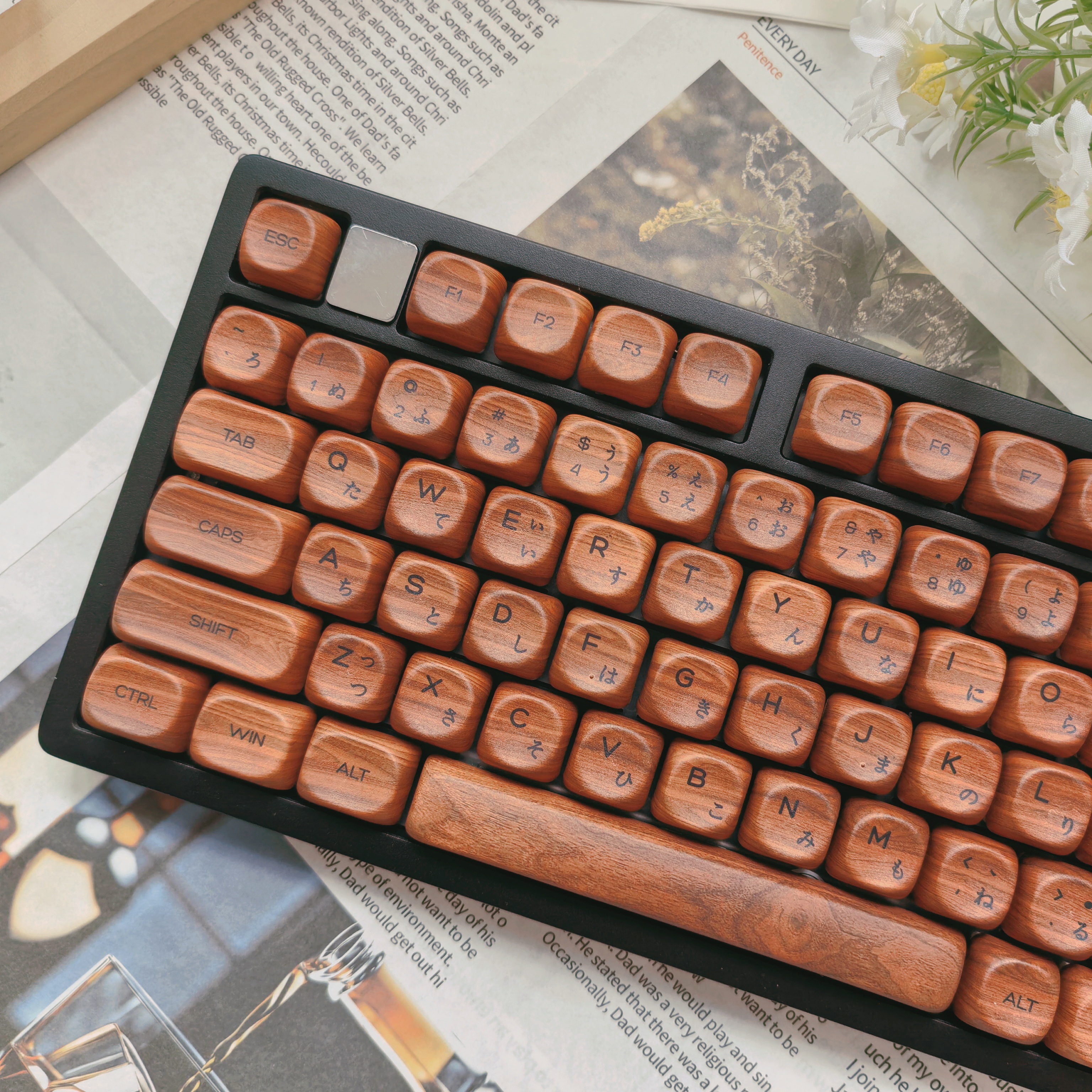 130 Keys Walnut Wood Five Side - Retro Gaming Keycaps 评论和价格