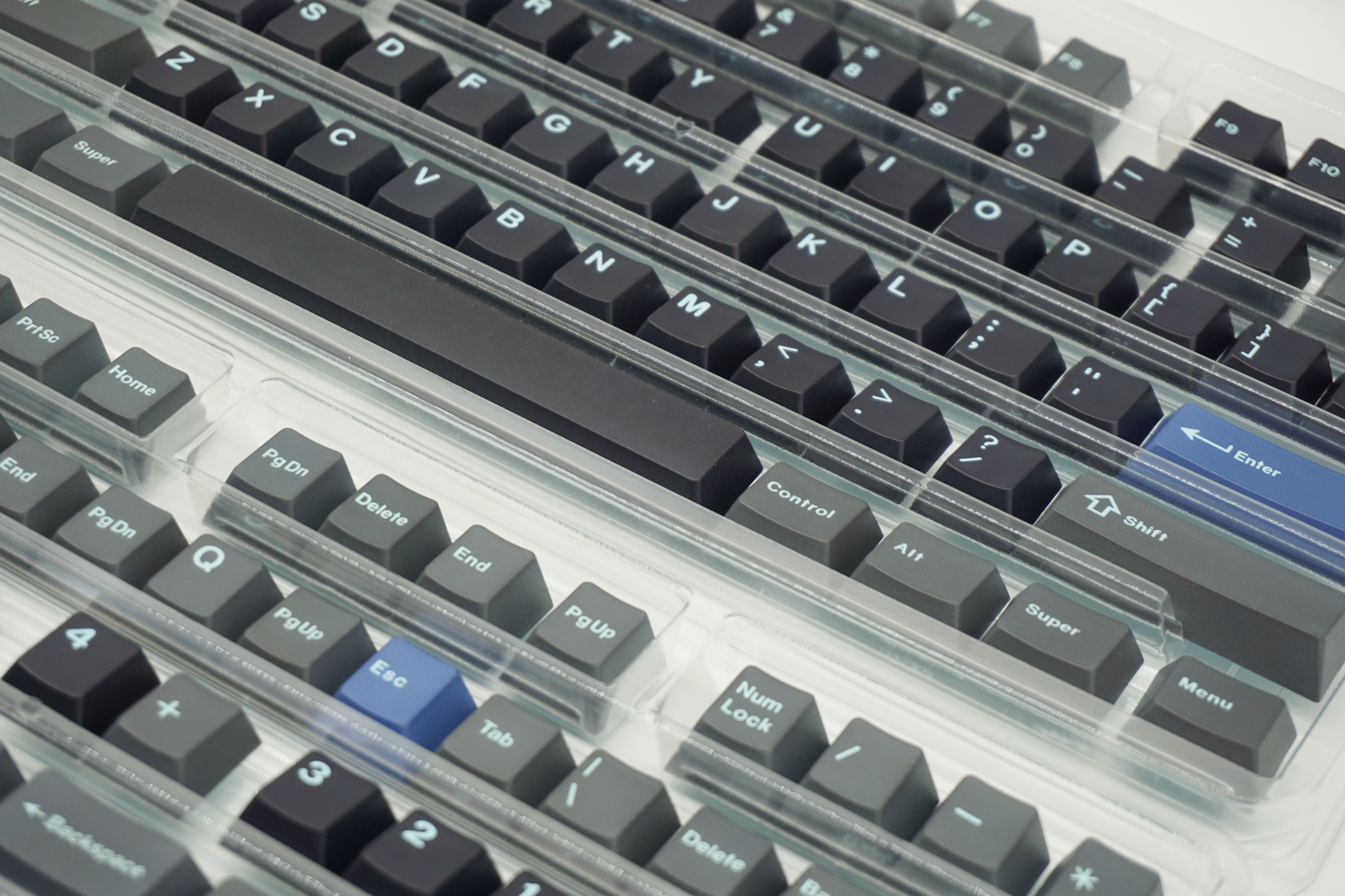 Geekark Jackdaws Keycaps PBT 5 - Retro Gaming Keycaps 评论和价格